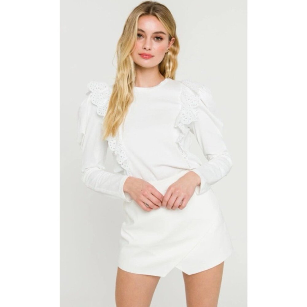 English Factory Top Medium M White Cotton Eyelet Ruffle Trim Washable NEW